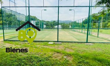 CASA EN VENTA como TERRENO en Acapulco Diamante