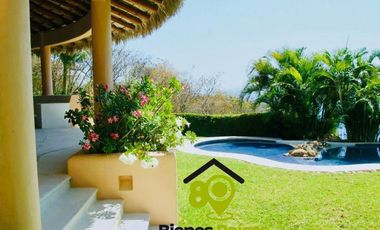 CASA EN VENTA como TERRENO en Acapulco Diamante