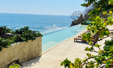 CASA EN VENTA como TERRENO en Acapulco Diamante