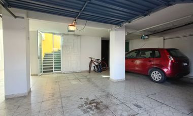 Renta Oficina Acondicionada en Col. Prados de Agua Azul