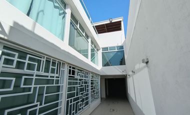 Renta Oficina Acondicionada en Col. Prados de Agua Azul