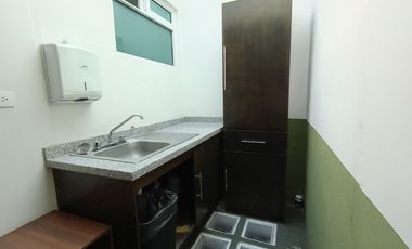 Renta Oficina Acondicionada en Col. Prados de Agua Azul