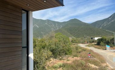 CASA EN VENTA EN AYSSO RESIDENCIAL EL YERBANIZ EN SANTIAGO