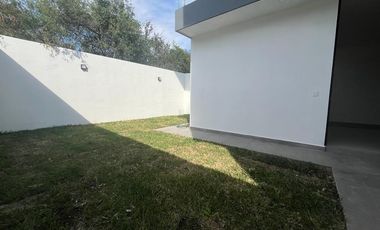 CASA EN VENTA EN AYSSO RESIDENCIAL EL YERBANIZ EN SANTIAGO
