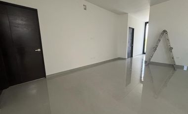CASA EN VENTA EN AYSSO RESIDENCIAL EL YERBANIZ EN SANTIAGO