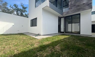 CASA EN VENTA EN AYSSO RESIDENCIAL EL YERBANIZ EN SANTIAGO