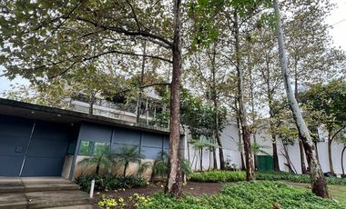 Departamento en Country Club en Venta de Lujo 3 niveles cerca Zona Providencia Zapopan