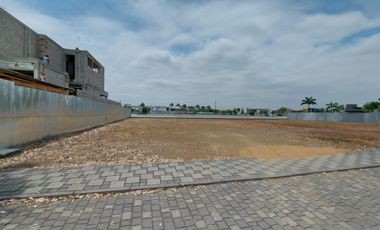 Isla Mocolí, Vendo Terreno en Urbanización de Alta Plusvalía.
