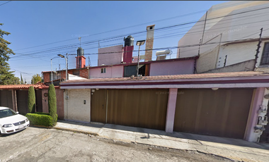 CASA de garantía hipotecaria en Circuito Juristas, Ciudad Satélite, Naucalpan de Juárez, Estado de México, México