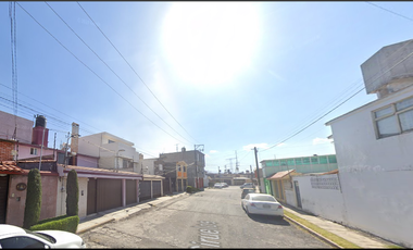 CASA de garantía hipotecaria en Circuito Juristas, Ciudad Satélite, Naucalpan de Juárez, Estado de México, México
