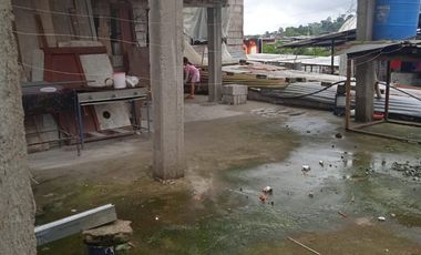 Vendo casa en la Calle César Augusto Villacrés y Abraham Calazacón