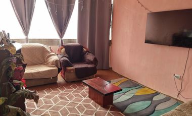 Vendo casa en la Calle César Augusto Villacrés y Abraham Calazacón