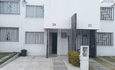 HERMOSA CASA RESINDECIAL DEL LAGO, AIRE ACONDICIONADO, MUROS ANTI RUIDO