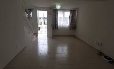 HERMOSA CASA RESINDECIAL DEL LAGO, AIRE ACONDICIONADO, MUROS ANTI RUIDO