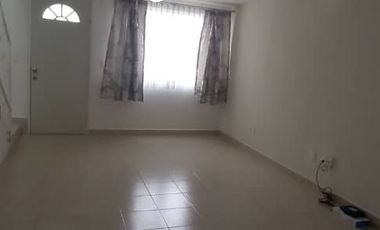HERMOSA CASA RESINDECIAL DEL LAGO, AIRE ACONDICIONADO, MUROS ANTI RUIDO