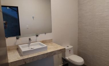 Hermosa casa  en Parque Central Cholul