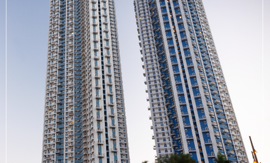 Condo for Sale 3Bedroom in BGC Rent to Own Promo beside SM AURA and Finance Center