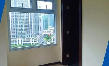 Condo for Sale 3Bedroom in BGC Rent to Own Promo beside SM AURA and Finance Center
