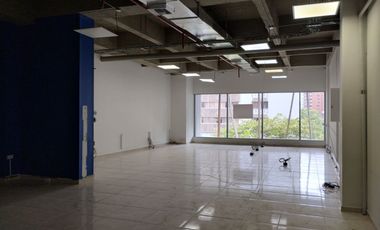 Oficina en arriendo en Alto Prado.