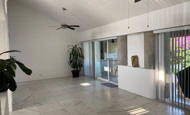 RENTA DE CASA SIN MUEBLES, UNA PLANTA