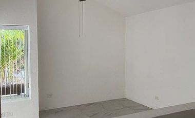RENTA DE CASA SIN MUEBLES, UNA PLANTA