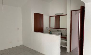 RENTA DE CASA SIN MUEBLES, UNA PLANTA