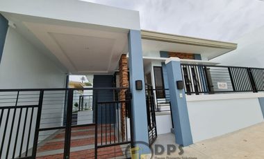 Semi-Furnished, 3 bedrooms with car park, open for inhouse financing