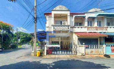 Townhome, Ban Chomphaka, Bang Yai City, Nonthaburi, behind the corner