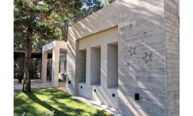 VENTA DE CASA EN VILLAROBLES - PARTIDO DE LA COSTA