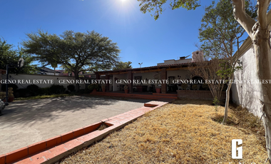 CASA EN VENTA EN LA CAÑADA CON PATIO MUY AMPLIO