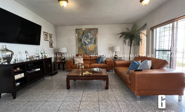 CASA EN VENTA EN LA CAÑADA CON PATIO MUY AMPLIO
