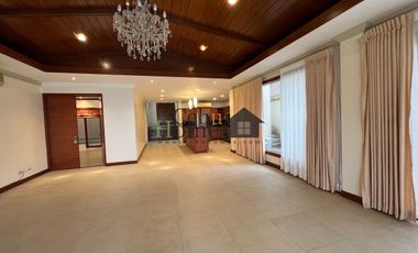 2-Storey Condo By the Beach in Mactan for Sale