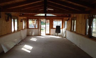 Se arrienda casa grande, en condominio La Aurora