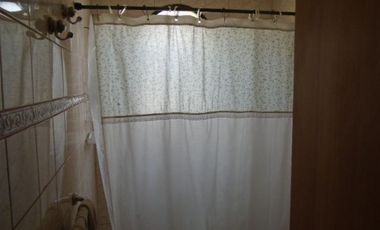 Se arrienda casa grande, en condominio La Aurora