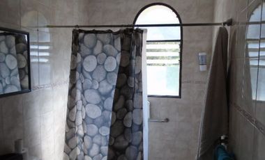 Se arrienda casa grande, en condominio La Aurora