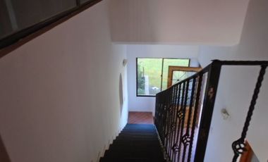 Se arrienda casa grande, en condominio La Aurora