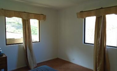 Se arrienda casa grande, en condominio La Aurora