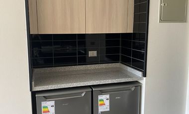 Se arrienda departamento muy poco uso casi  nuevo de 1 dormitorio, 1 baño, lado metro lo Ovalle