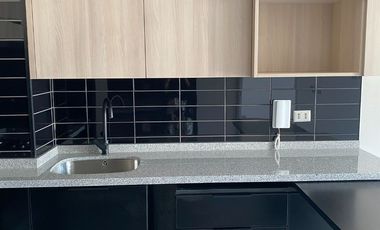 Se arrienda departamento muy poco uso casi  nuevo de 1 dormitorio, 1 baño, lado metro lo Ovalle