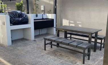 Se arrienda departamento muy poco uso casi  nuevo de 1 dormitorio, 1 baño, lado metro lo Ovalle