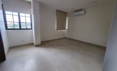 Via a La Costa, Alquilo Villa de 4 Dorm. de 2 Plantas con BBQ