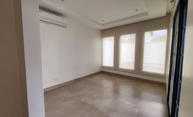 Via a La Costa, Alquilo Villa de 4 Dorm. de 2 Plantas con BBQ