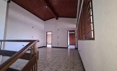 SE ARRIENDA LOCAL COMERCIAL, BARRIO LA FORD, SINCELEJO