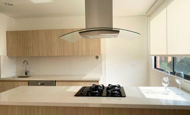 PR20582 Apartamento en arriendo en el sector Loma el Esmeralda