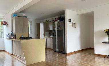 44436 Apartamento en arriendo en el sector Loma del Escobero