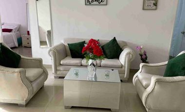 Arriendo apto AMOBLADO Serranía