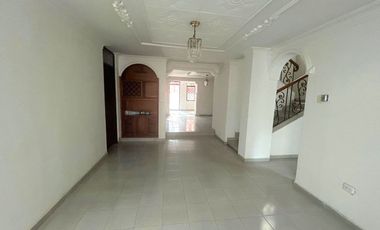 CASA EN VENTA SECTOR PONTEVEDRA VALLEDUPAR