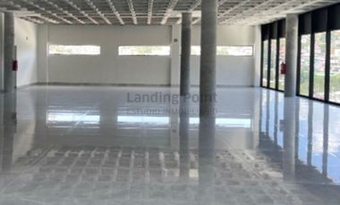 Estrena  Oficina en obra blanca en Edificio en renta Valle Oriente