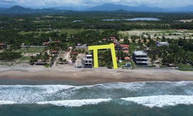 LOTE EN PLAYA BLANCA, ZIHUATANEJO GUERRERO