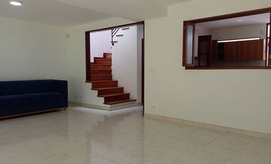 44974 Casa en arriendo en el sector Loma del Atravezado